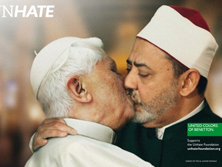 unhate, benetton, papa bento XVI beijando imã do cairo na boca em uma fotomontagem