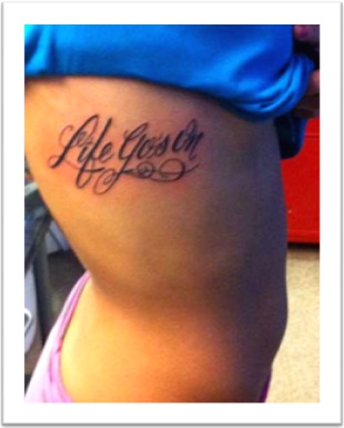 tattoo life go's on, erro de ortografia em tatuagens