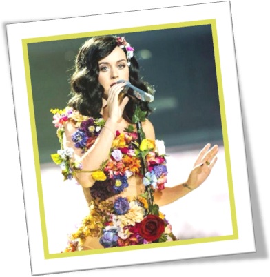katy perry wearing a floral dress, singer, show, cantora