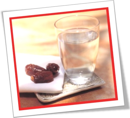 dates and water break fasts, tâmaras, água, jejum