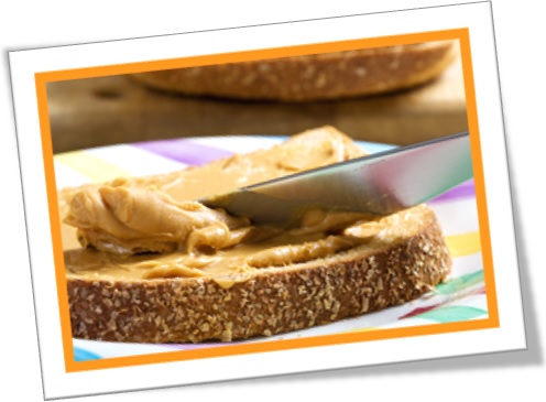 bread and peanut butter, pão com manteiga de amendoim, loaf, bread, roll