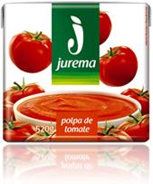 caixa de polpa de tomate jurema embalagem com fotos de tomate e panela com molho de tomate