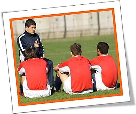 have an axe to grind, técnico conversando com jogadores