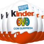 ovo de chocolate rico em leite, kinder ovo com surpresa