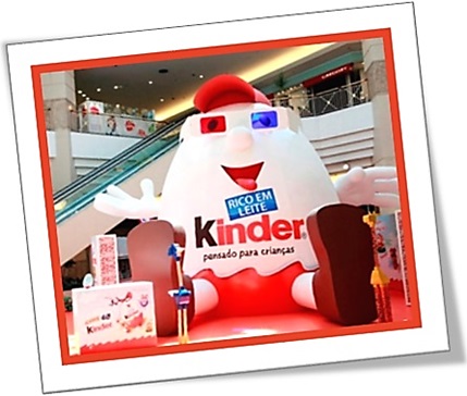 brinquedo kinder ovo, shopping center, centro comercial, pensado para crianças